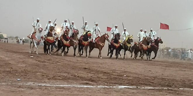 مهرجان  اولاد اسماعيل التبوريدة بالتراث  المغربي  في نسخته الخامسة من