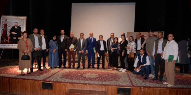 اجتماع اللجنة المحلية في الفقيه بن صالح  بقاعة المركب التقافي الكبير .