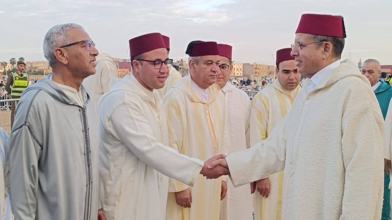 عامل اقليم الفقيه بن صالح يحيى شعيرة صلاة عيد الفطر في أجواء ايمانية مهيبة